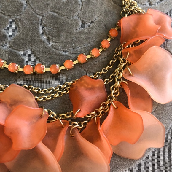 💫2 for $10💫Charming Charlie’s coral necklace - Picture 2 of 2